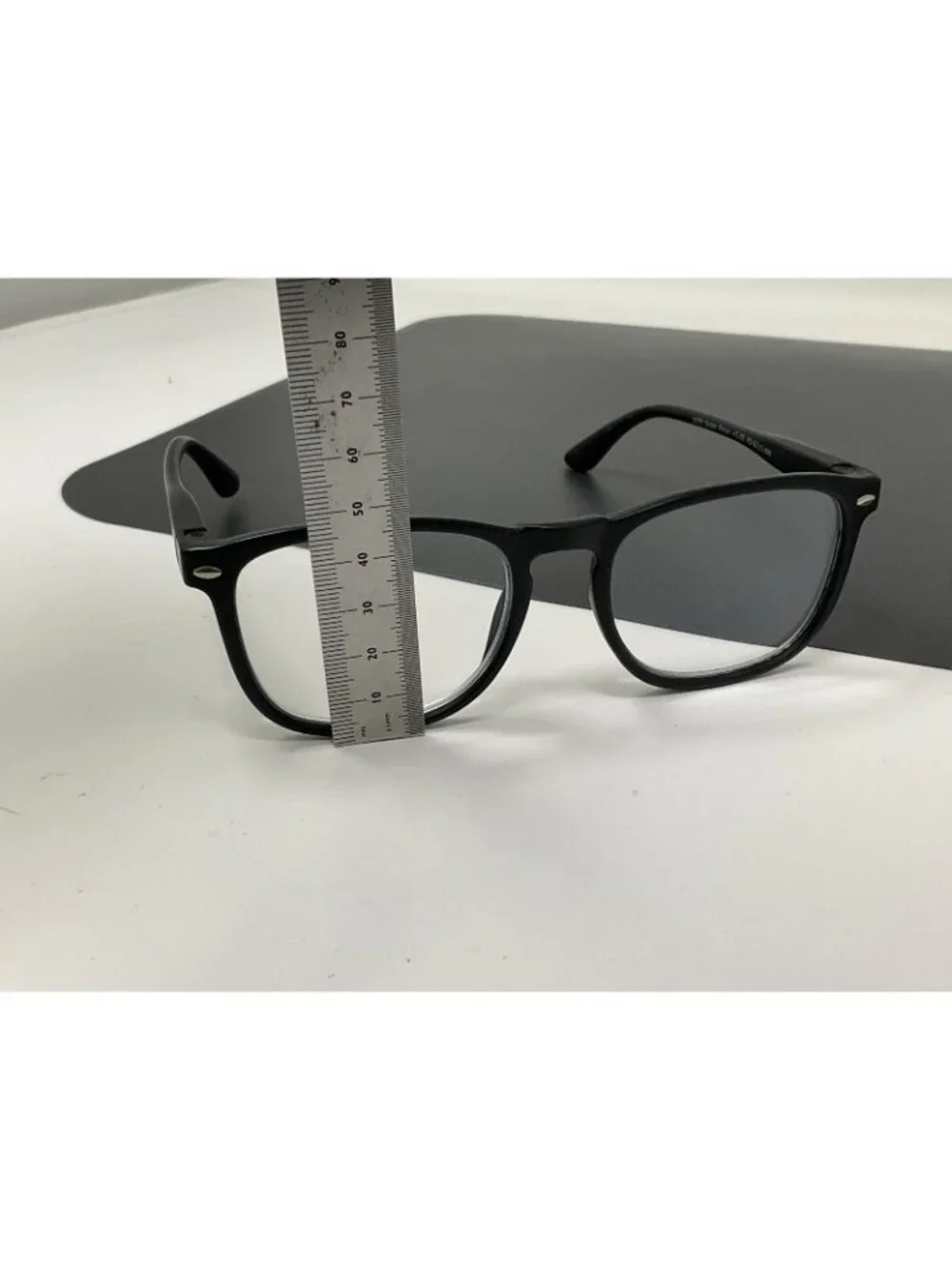 Peepers Dylan Focus Black Blue Light Filtering Readers +2.00